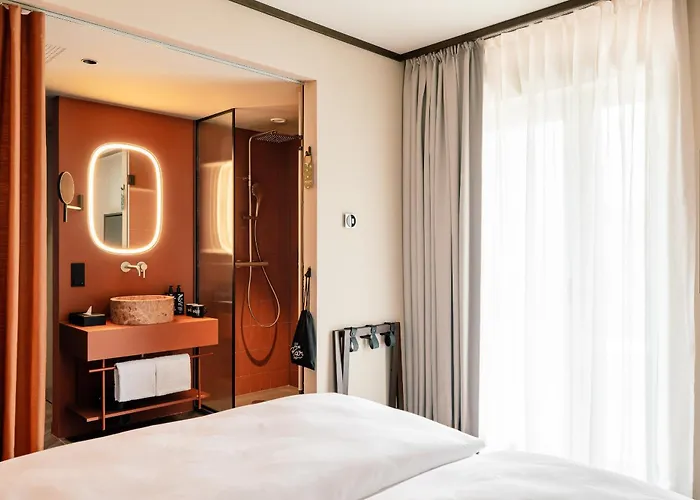 Schani Otel